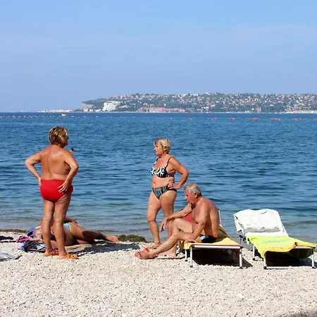 Family Friendly With A Swimming Pool Valica, - 21926 * Umag