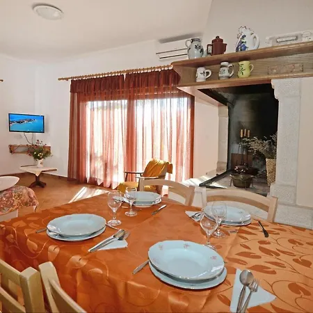 Apartament Family Friendly With A Swimming Pool Valica, - 21926