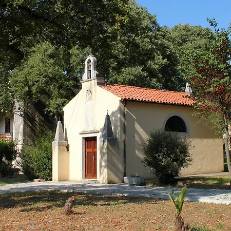 Apartment Family Friendly With A Swimming Pool Valica, - 21926 Umag